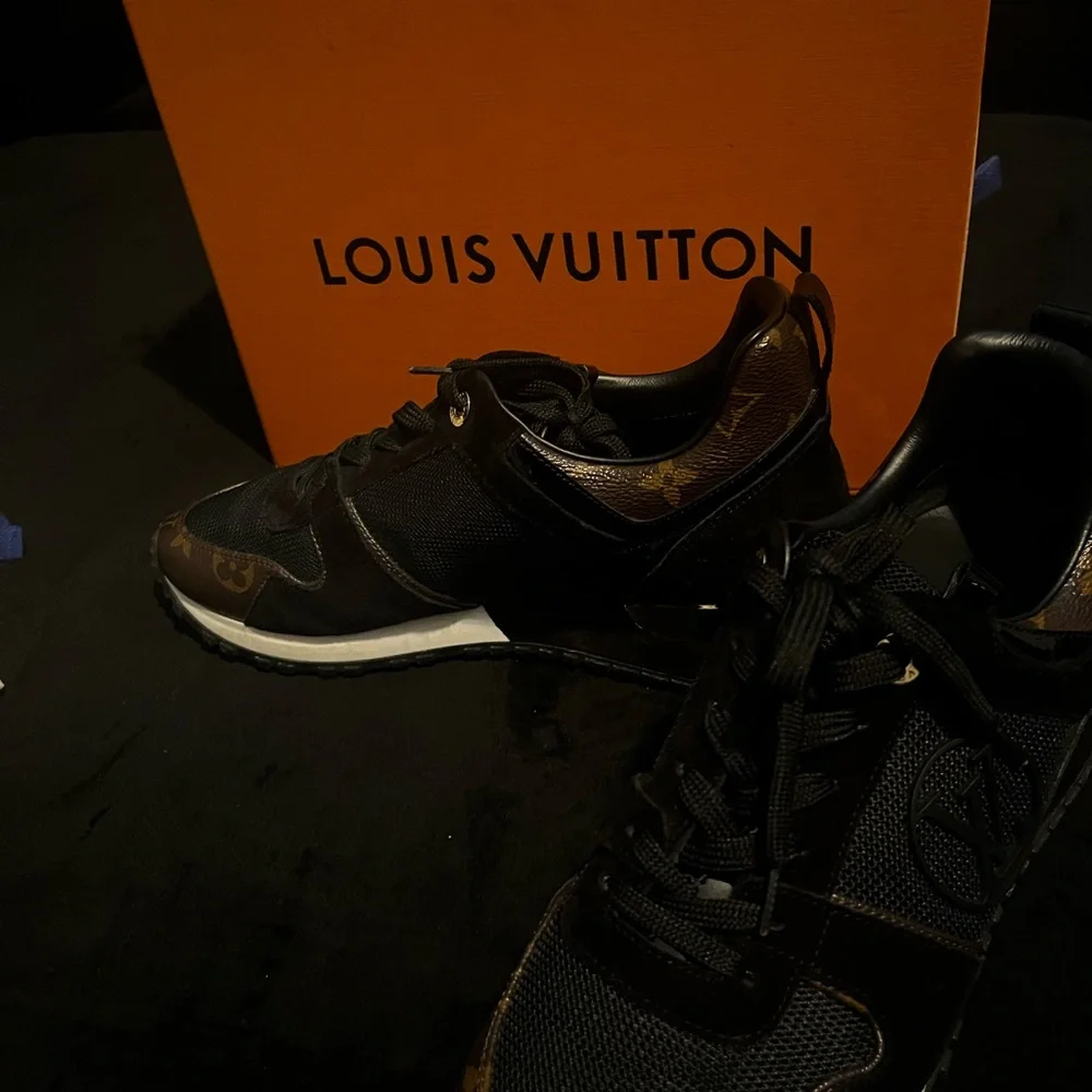 Louis Vuitton Black and Brown Monogram Sneakers - Picture 8 of 8